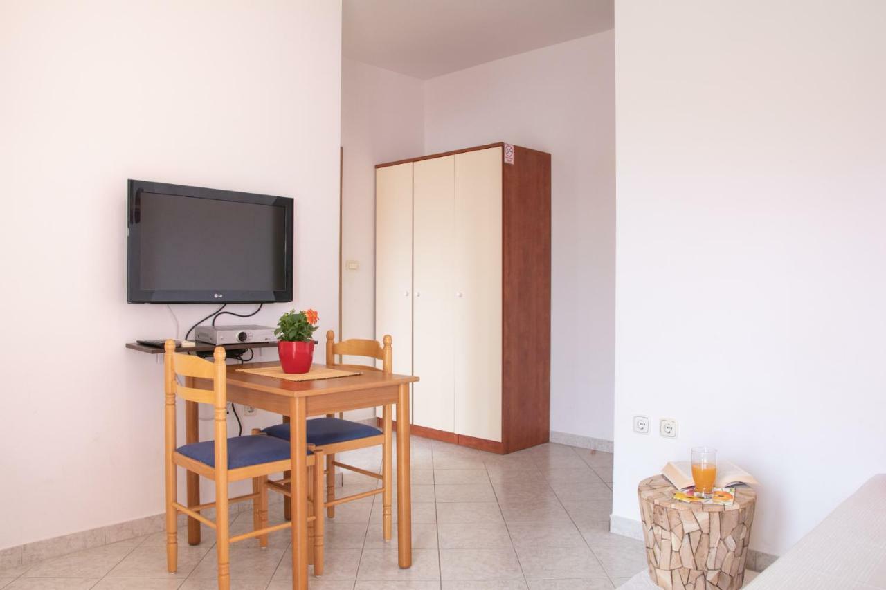 Apartments Villa Korina Brodarica  Luaran gambar